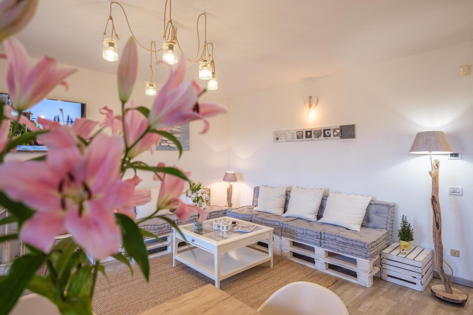 La Luna Nel Lago Lake View Garden - Happy Rentals Ispra Exteriör bild