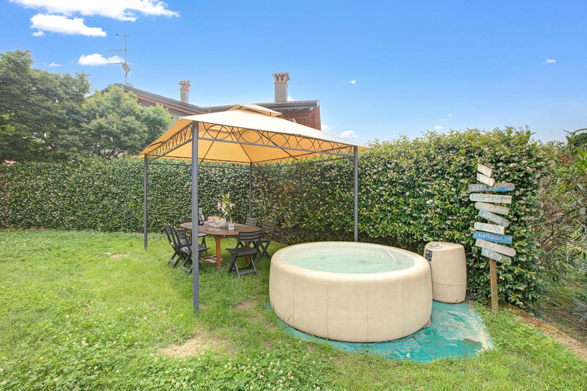 La Luna Nel Lago Lake View Garden - Happy Rentals Ispra Exteriör bild